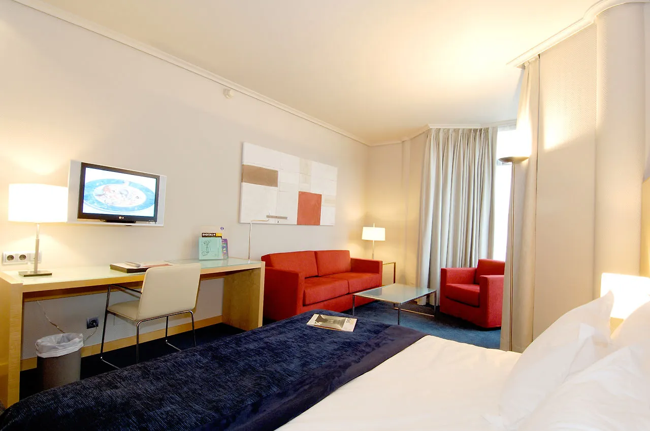 Hotel Silken Ciudad De Vitoria 4*, Vitoria-Gasteiz